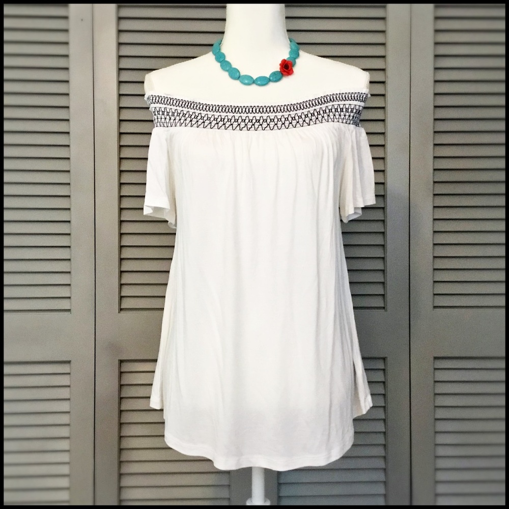 Old Navy White Off Shoulder Top - Picture 1 of 5